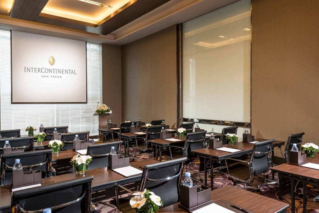 business hotels in nha trang with mice service