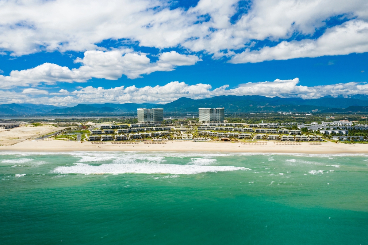 bai dai beach in nha trang