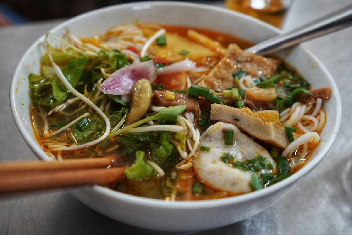 fish cake noodle soup