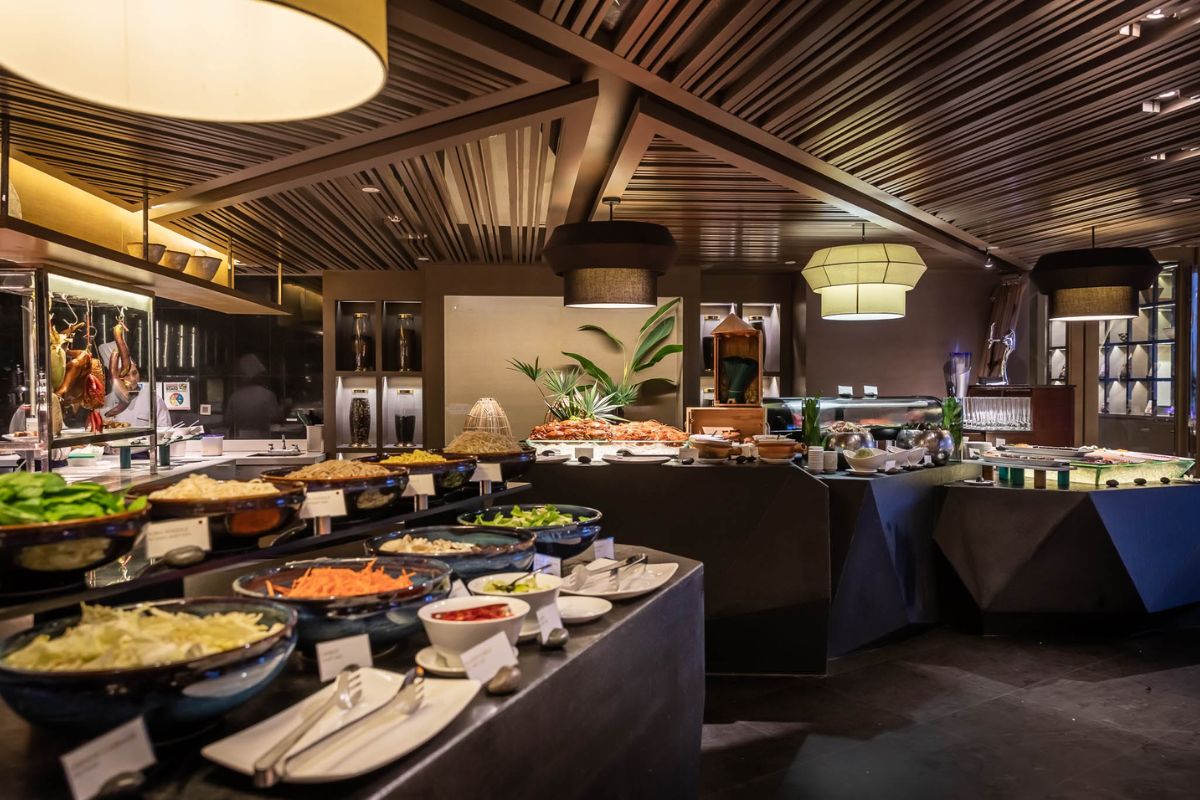 luxury buffet in nha trang
