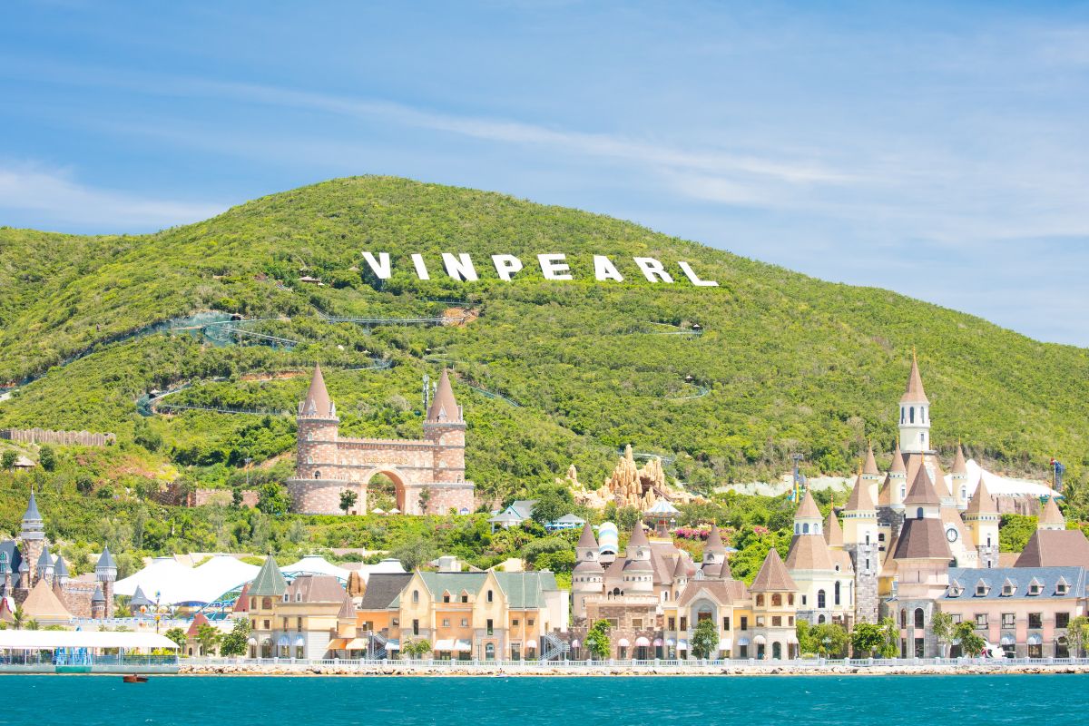 spend time in vinwonder nha trang